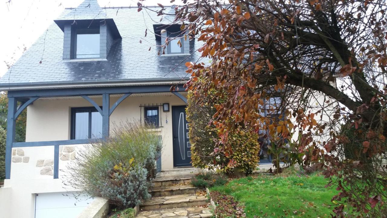 Jo Masson Bed & Breakfast Saint-Aubin-d'Aubigne Bagian luar foto